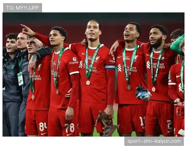 利物浦关键战取胜，红军重返榜首行列，利物浦红军和中国红军